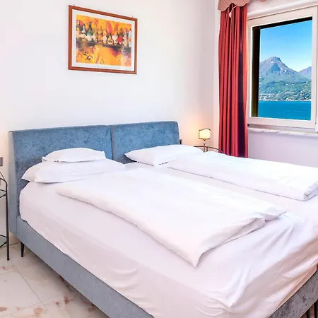 Incanto Adults Only * Brenzone